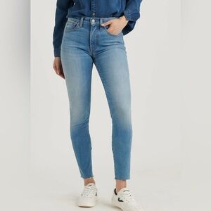LUCKY Brand Bridgette High-Rise Light Blue Skinny Ankle Jeans